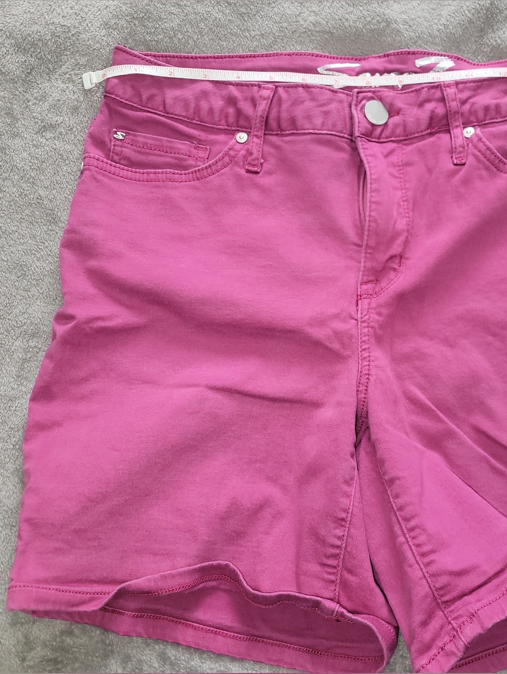 Seven7 Women's Magenta Stretch Shorts
